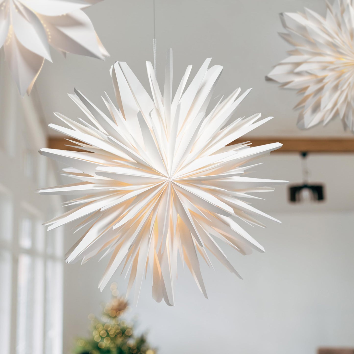 Illuminated Christmas Stars Set of 3 45cm Paper Decorations – White